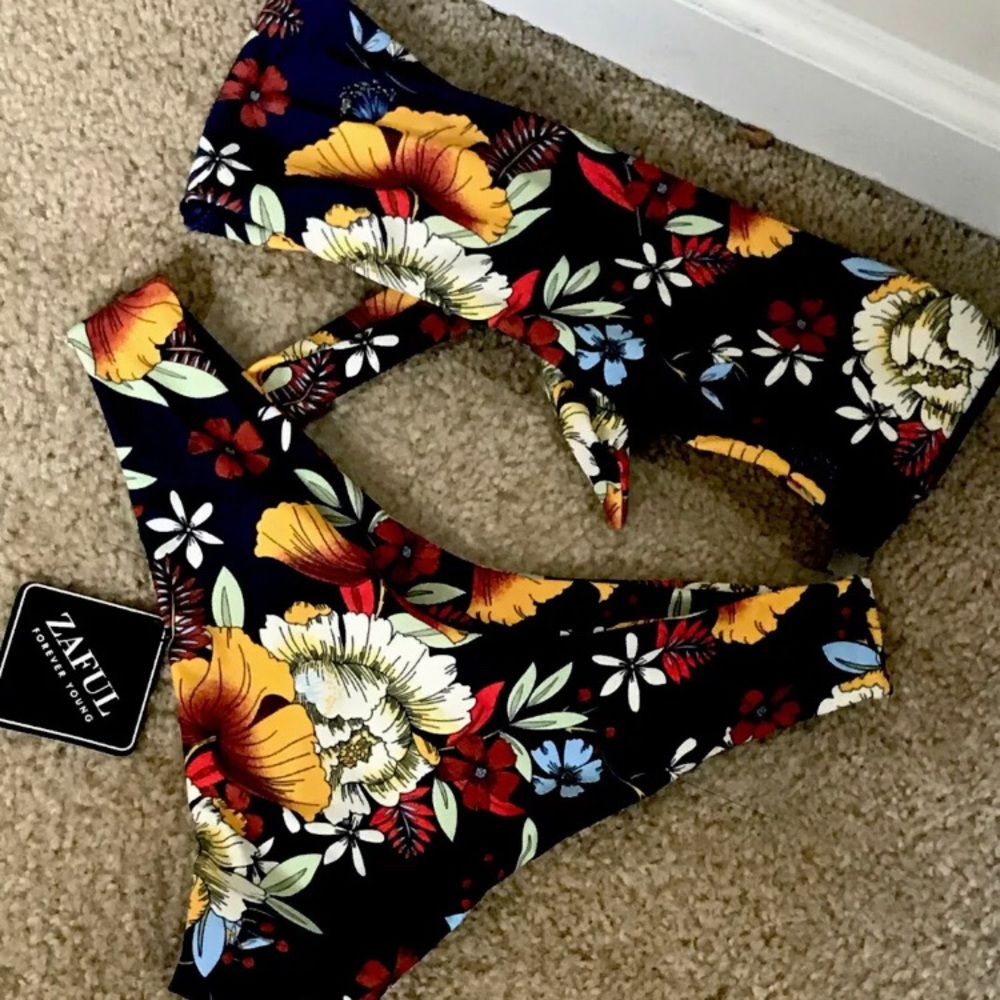 Zaful Knot Floral Bandeau Binkni